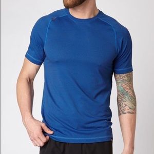 Rhone Glacier T Shirt NWT XL